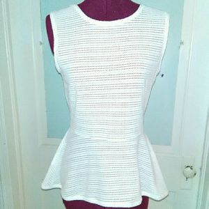 Sleeveless white mesh fish tale